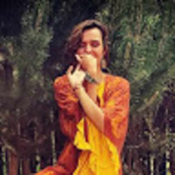 Meet your Posher, Brittany - Picture 1 of 1